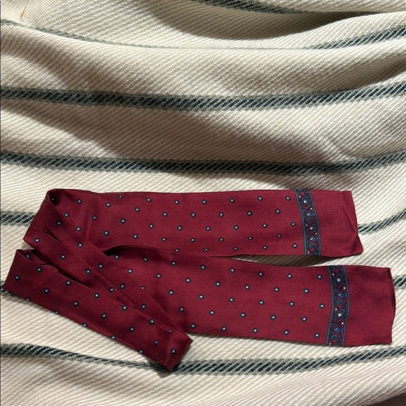 Ginnie Johansen Silk Bow Tie - Picture 1 of 4
